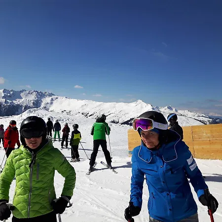 特拉登公寓 涅德劳