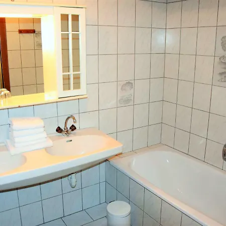 Tennladen * Niederau